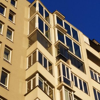Безрамне панорамне скління балконів, лоджію, альтанку, терасу. Львів та область.